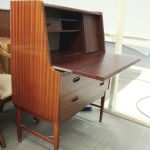 733 6681 WRITING DESK